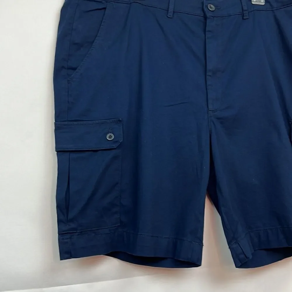 St. John’s Bay Navy Blue Cargo shorts size 44 NWT